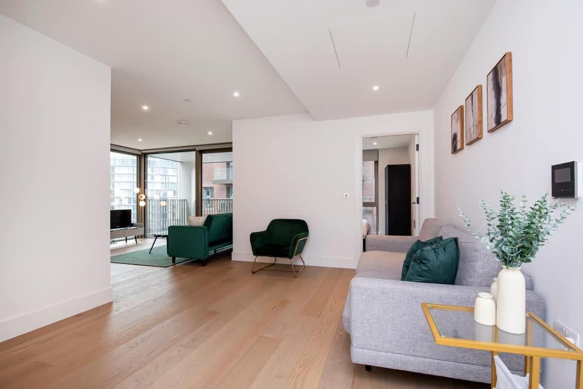 Lux And Large 2 Bed Battersea Power Station Appartement